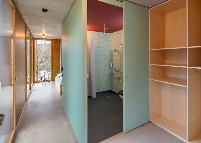 شباب بيرن يوث برن