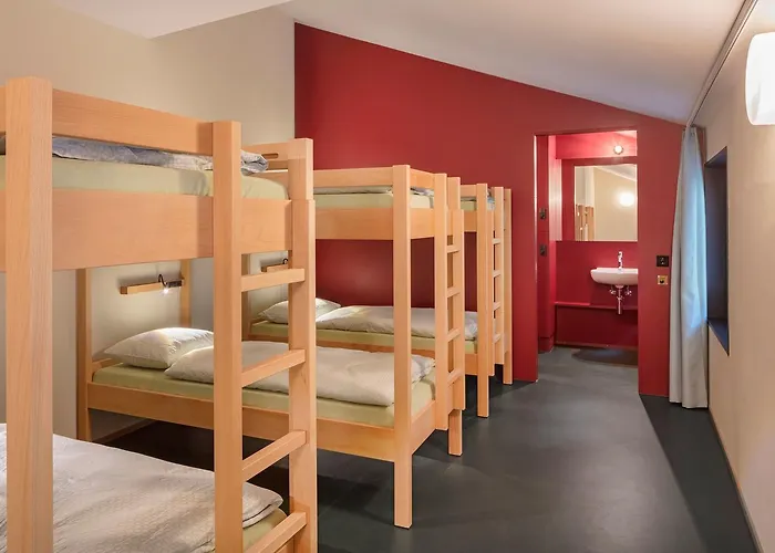 شباب بيرن يوث بيت شباب